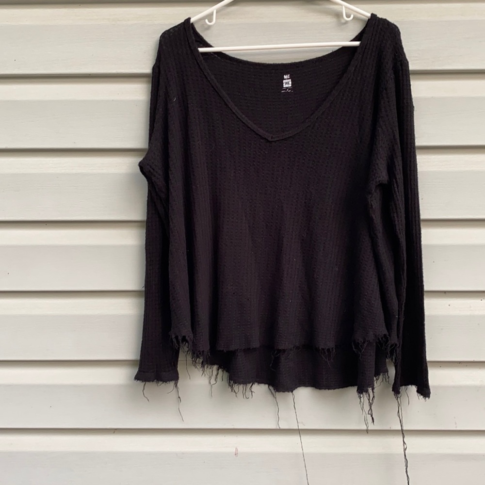 Me We Black Long Sleeve Distressed Crop Top